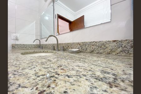 Casa para alugar com 240m², 2 quartos e 4 vagas Casa para alugar com 240m², 2 quartos e 4 vagasBanheiro Suíte