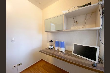 Casa para alugar com 240m², 2 quartos e 4 vagas Casa para alugar com 240m², 2 quartos e 4 vagasEscritorio