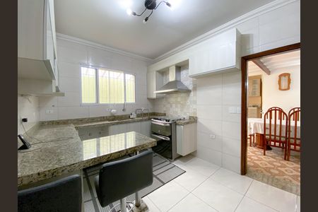 Casa para alugar com 240m², 2 quartos e 4 vagas Casa para alugar com 240m², 2 quartos e 4 vagasCozinha