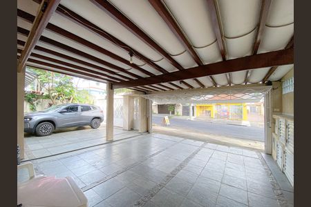 Casa para alugar com 240m², 2 quartos e 4 vagas Casa para alugar com 240m², 2 quartos e 4 vagasGaragem