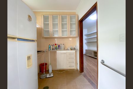 Casa para alugar com 240m², 2 quartos e 4 vagas Casa para alugar com 240m², 2 quartos e 4 vagasÁrea de Serviço