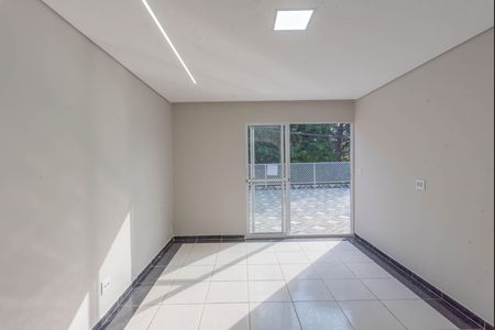Casa à venda com 750m², 4 quartos e 6 vagas Casa à venda com 750m², 4 quartos e 6 vagasSala