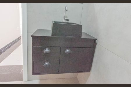 Casa à venda com 750m², 4 quartos e 6 vagas Casa à venda com 750m², 4 quartos e 6 vagasBanheiro da Suíte 1
