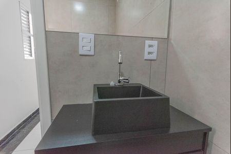 Casa à venda com 750m², 4 quartos e 6 vagas Casa à venda com 750m², 4 quartos e 6 vagasBanheiro da Suíte 2