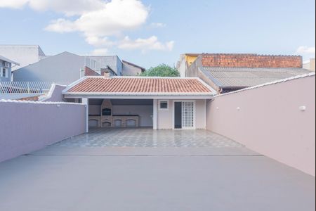 Casa à venda com 750m², 4 quartos e 6 vagas Casa à venda com 750m², 4 quartos e 6 vagasEspaço Gourmet