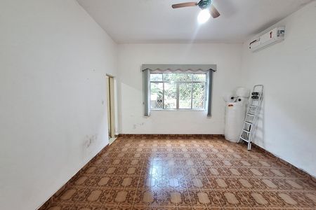 Casa para alugar com 200m², 3 quartos e 2 vagas Casa para alugar com 200m², 3 quartos e 2 vagasSala