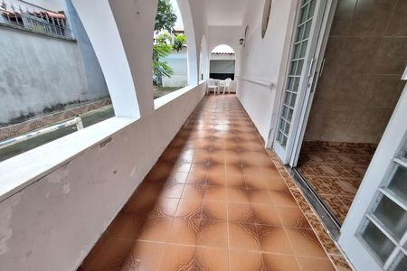 Casa para alugar com 200m², 3 quartos e 2 vagas Casa para alugar com 200m², 3 quartos e 2 vagasVaranda