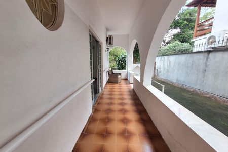 Casa para alugar com 200m², 3 quartos e 2 vagas Casa para alugar com 200m², 3 quartos e 2 vagasVaranda