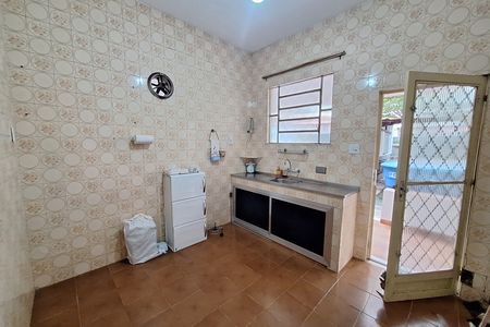 Casa para alugar com 200m², 3 quartos e 2 vagas Casa para alugar com 200m², 3 quartos e 2 vagasCozinha
