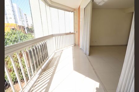 Apartamento para alugar com 136m², 3 quartos e 3 vagas