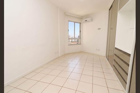 Apartamento para alugar com 136m², 3 quartos e 3 vagas