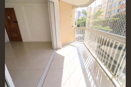 Apartamento para alugar com 136m², 3 quartos e 3 vagas