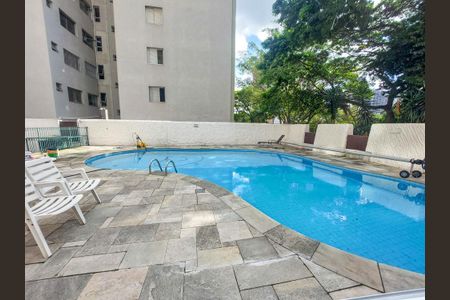Apartamento para alugar com 160m², 4 quartos e 2 vagasÁrea comum - Piscina