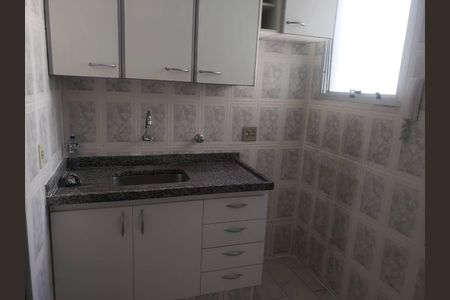 Cozinha de apartamento para alugar com 2 quartos, 58m² em Jardim Miranda, Campinas