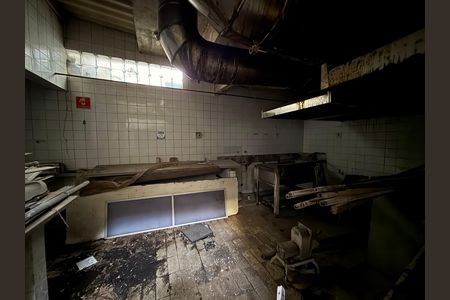 Casa para alugar com 300m², 3 quartos e 2 vagas