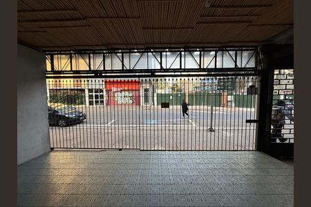 Casa para alugar com 300m², 3 quartos e 2 vagas