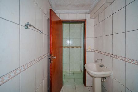 Banheiro de casa para alugar com 1 quarto, 45m² em Raposo Tavares, São Paulo
