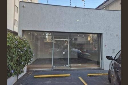 Casa à venda com 3 quartos, 327m² em Campo Belo, São Paulo