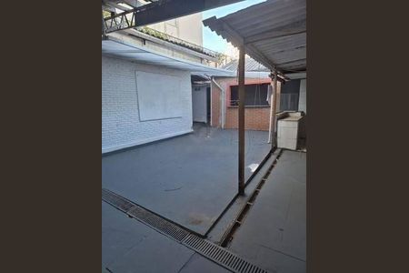 Casa à venda com 327m², 3 quartos e 5 vagas