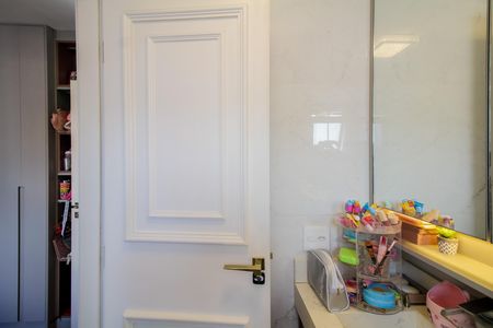 Apartamento para alugar com 133m², 3 quartos e 2 vagas Apartamento para alugar com 133m², 3 quartos e 2 vagasQuarto Suite 2 - Banheiro