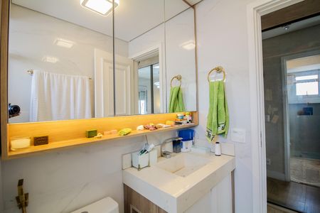 Apartamento para alugar com 133m², 3 quartos e 2 vagas Apartamento para alugar com 133m², 3 quartos e 2 vagasQuarto Suite 1 - Banheiro