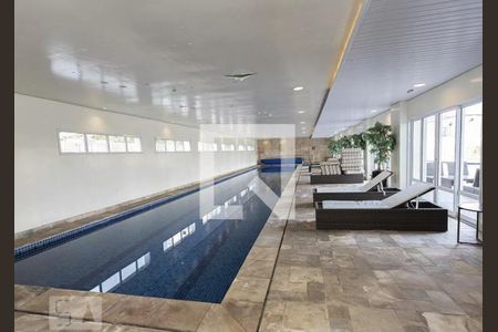 Apartamento para alugar com 133m², 3 quartos e 2 vagas Apartamento para alugar com 133m², 3 quartos e 2 vagasÁrea comum - Piscina