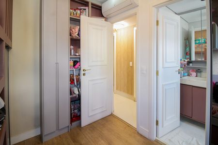 Apartamento para alugar com 133m², 3 quartos e 2 vagas Apartamento para alugar com 133m², 3 quartos e 2 vagasQuarto Suite 2