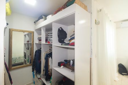 Casa para alugar com 80m², 2 quartos e sem vaga Casa para alugar com 80m², 2 quartos e sem vagaCloset do Quarto 1