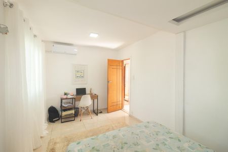 Quarto 1 de casa para alugar com 2 quartos, 80m² em Campo Grande, Rio de Janeiro
