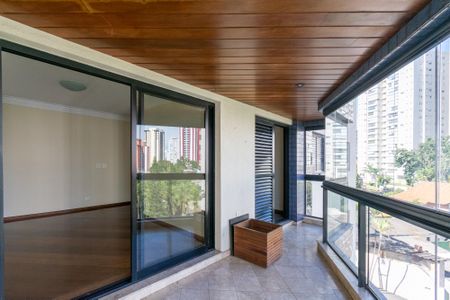 Apartamento para alugar com 150m², 3 quartos e 2 vagasVaranda