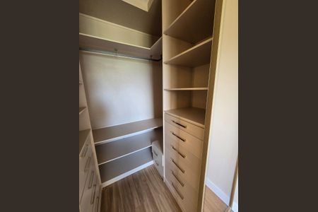 Apartamento para alugar com 145m², 3 quartos e 2 vagasCloset