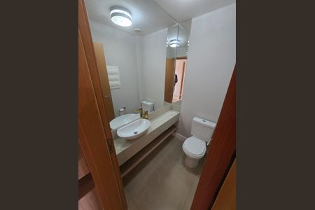 Apartamento para alugar com 145m², 3 quartos e 2 vagasBanheiro 