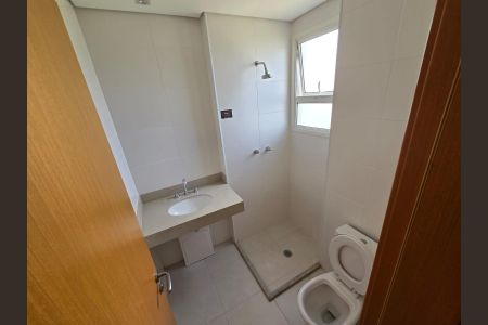 Apartamento para alugar com 145m², 3 quartos e 2 vagasBanheiro 