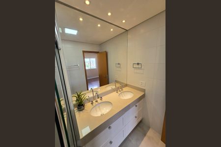 Apartamento para alugar com 145m², 3 quartos e 2 vagasBanheiro 