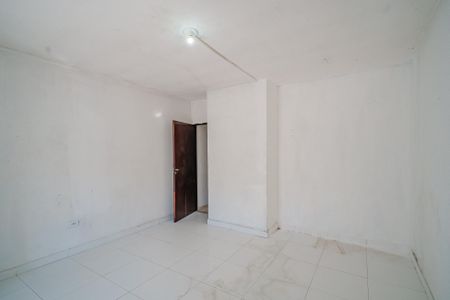 Quarto de casa para alugar com 1 quarto, 70m² em Raposo Tavares, São Paulo