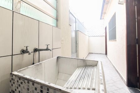 Casa de condomínio para alugar com 80m², 2 quartos e 1 vaga Casa de condomínio para alugar com 80m², 2 quartos e 1 vagaÁrea de Serviço