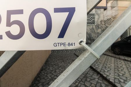 Casa de condomínio para alugar com 80m², 2 quartos e 1 vaga Casa de condomínio para alugar com 80m², 2 quartos e 1 vagaFachada - Placa Código GTPE-841