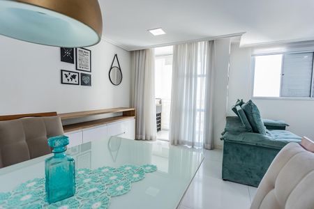 Apartamento para alugar com 60m², 2 quartos e 1 vaga Apartamento para alugar com 60m², 2 quartos e 1 vagaSala
