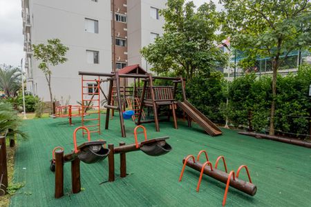 Apartamento para alugar com 60m², 2 quartos e 1 vaga Apartamento para alugar com 60m², 2 quartos e 1 vagaÁrea comum - Playground