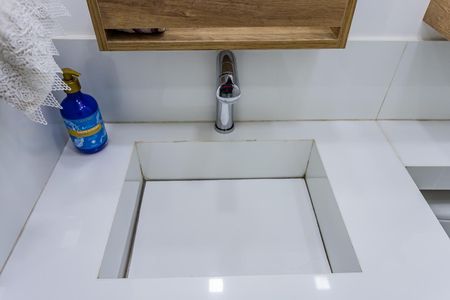 Apartamento para alugar com 60m², 2 quartos e 1 vaga Apartamento para alugar com 60m², 2 quartos e 1 vagaBanheiro