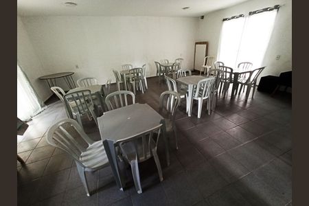 Apartamento para alugar com 42m², 2 quartos e sem vaga Apartamento para alugar com 42m², 2 quartos e sem vagaSalão de Festas