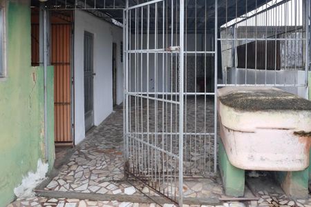 Casa para alugar com 45m², 2 quartos e sem vagaÁrea