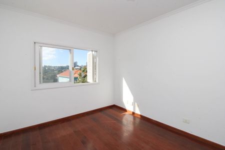 Casa para alugar com 275m², 5 quartos e 4 vagasSuíte 4