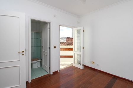 Casa para alugar com 275m², 5 quartos e 4 vagasSuíte 3
