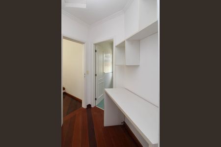 Casa para alugar com 275m², 5 quartos e 4 vagasSuíte 4