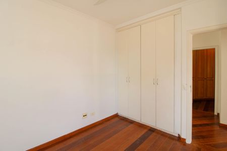 Casa para alugar com 275m², 5 quartos e 4 vagasSuíte 3