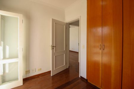 Casa para alugar com 275m², 5 quartos e 4 vagasSuíte 2