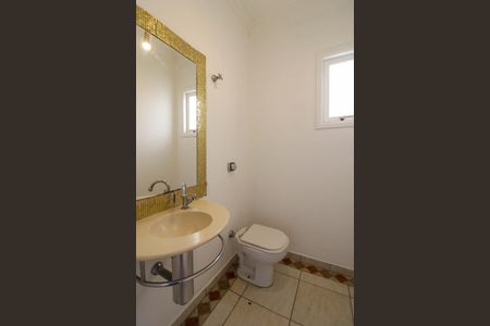 Casa para alugar com 275m², 5 quartos e 4 vagasLavabo 