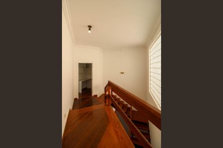 Casa para alugar com 275m², 5 quartos e 4 vagasCorredor Suíte 