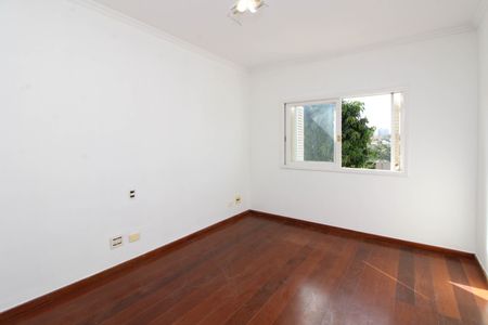Casa para alugar com 275m², 5 quartos e 4 vagasSuíte 4 